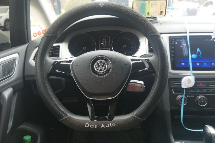 Used Volkswagen Golf Sportsvan 2020 200TSI Automatic C-HR Pure Edition Steering Wheel