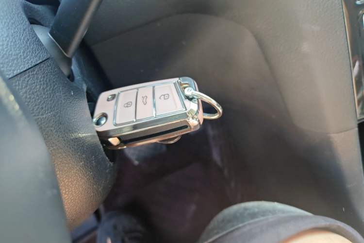 Used Volkswagen Golf Sportsvan 2020 280TSI Automatic Curious Model Vehicle Key