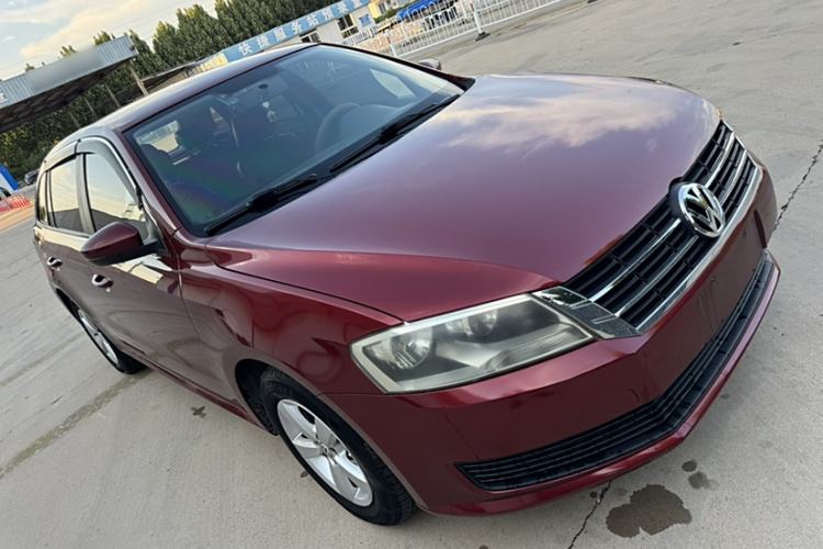 Used Volkswagen Gran Lavida 2013 1.6L Automatic Fashion Model Exterior 2