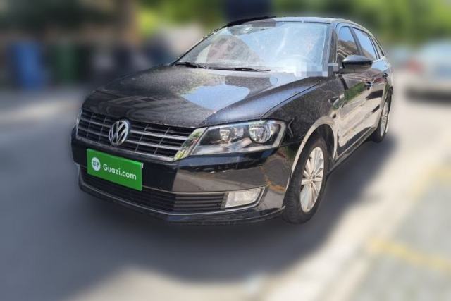 Used Volkswagen Gran Lavida 2013 1.6L Manual Comfort Model