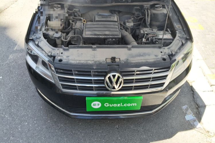 Used Volkswagen Gran Lavida 2013 1.6L Manual Comfort Model Engine Bay