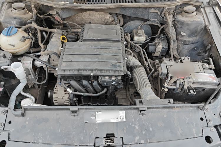 Used Volkswagen Gran Lavida 2013 1.6L Automatic Comfort Model Engine Bay
