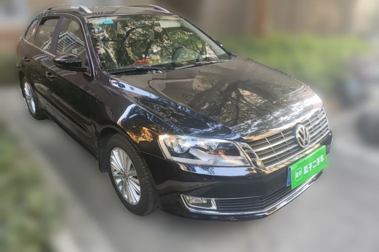 Used Volkswagen Gran Lavida 2013 1.6L Automatic Comfort Model Exterior 2