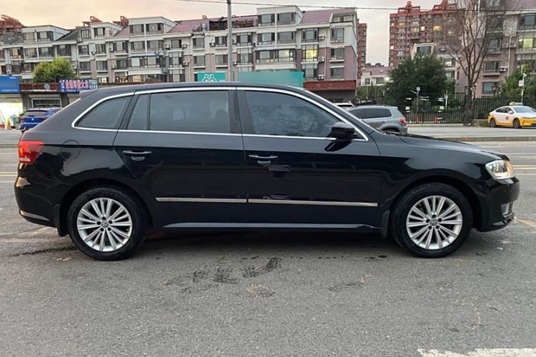 Used Volkswagen Gran Lavida 2013 1.6L Manual Comfort Model Exterior 7