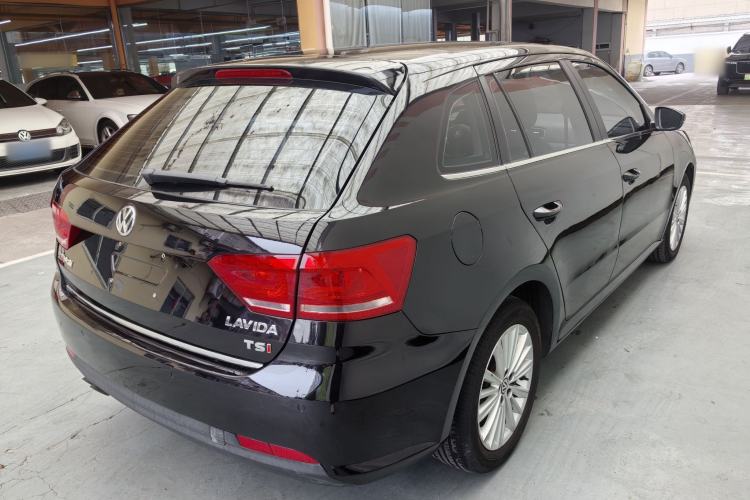 Used Volkswagen Gran Lavida 2013 1.4 TSI Automatic Comfort Model Exterior 9