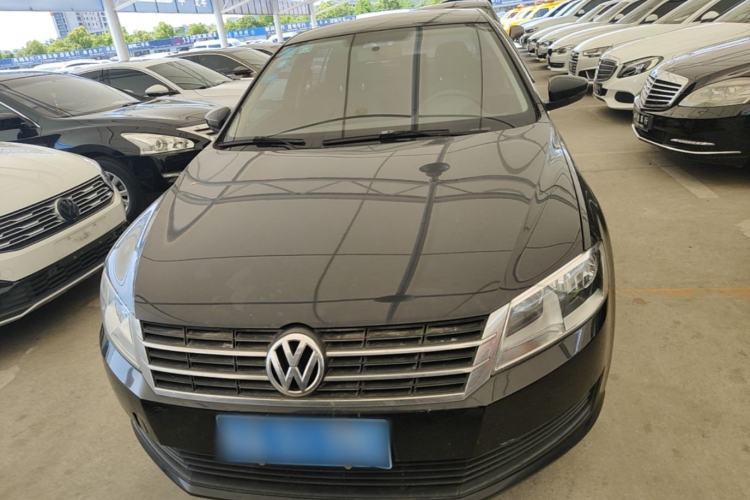 Used Volkswagen Gran Lavida 2013 1.6L Automatic Fashion Model Front