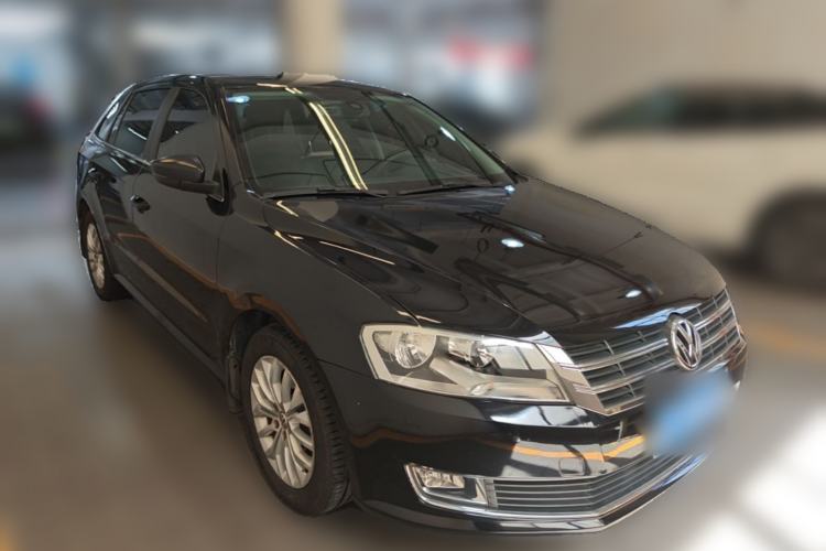 Used Volkswagen Gran Lavida 2013 1.6L Automatic Luxury Model Front Right 45 Deg