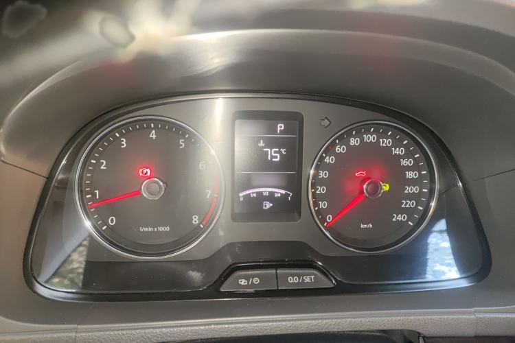 Used Volkswagen Gran Lavida 2013 1.6L Automatic Comfort Model Instrument Cluster