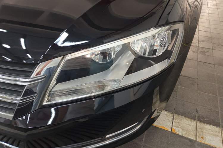 Used Volkswagen Gran Lavida 2013 1.6L Automatic Luxury Model Left Front Headlight