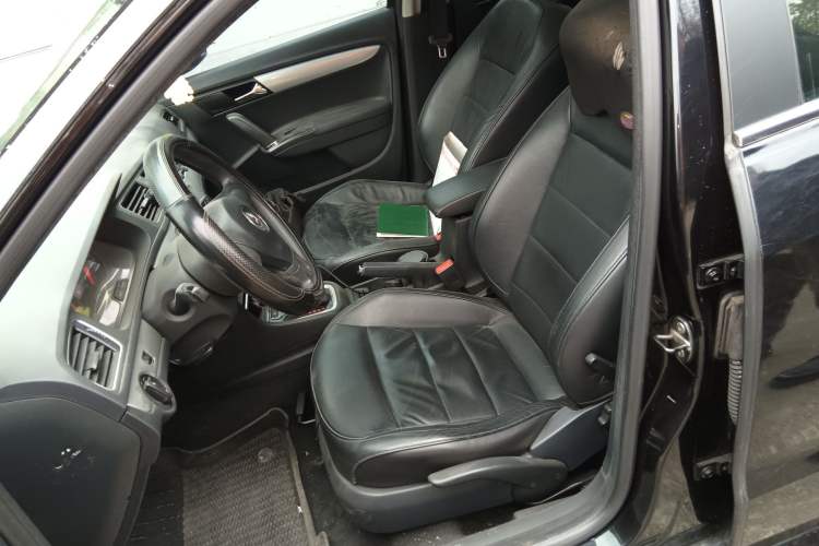 Used Volkswagen Gran Lavida 2013 1.4 TSI Automatic Comfort Model Left Front Seat