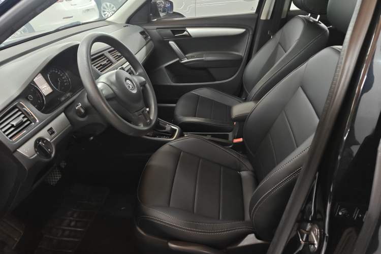Used Volkswagen Gran Lavida 2013 1.4 TSI Automatic Comfort Model Left Front Seat