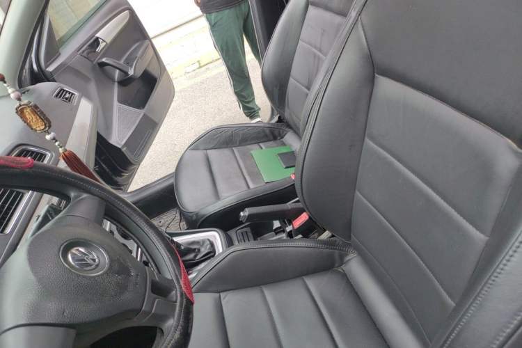 Used Volkswagen Gran Lavida 2013 1.6L Automatic Comfort Model Left Front Seat