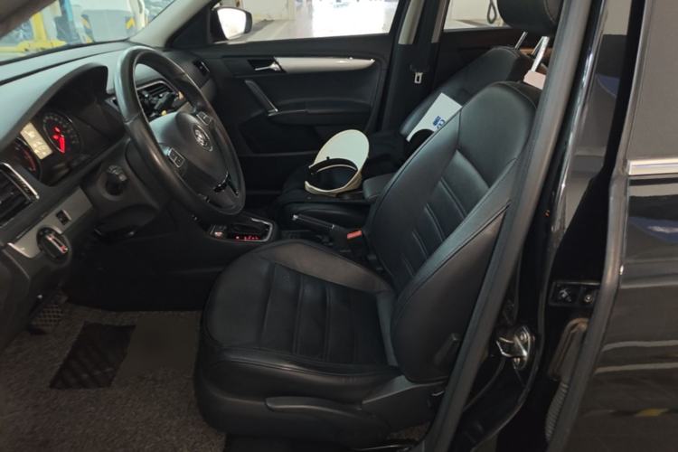 Used Volkswagen Gran Lavida 2013 1.6L Automatic Luxury Model Left Front Seat