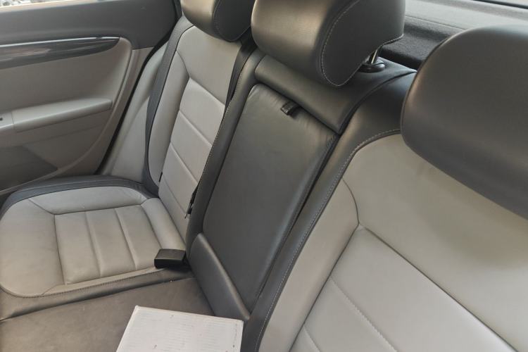 Used Volkswagen Gran Lavida 2013 1.6L Automatic Comfort Model Left Rear Seat