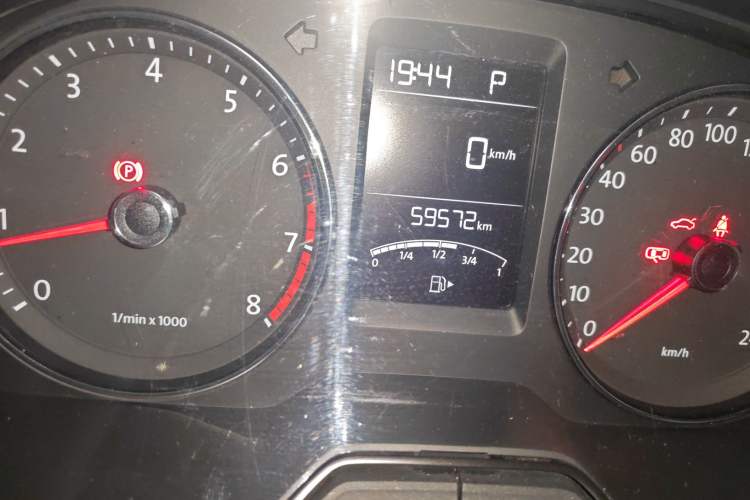 Used Volkswagen Gran Lavida 2013 1.6L Automatic Comfort Model Odometer Close Up