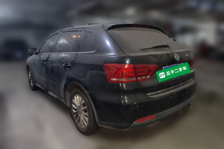 Used Volkswagen Gran Lavida 2013 1.4 TSI Automatic Luxury Model Rear Left 45 Deg