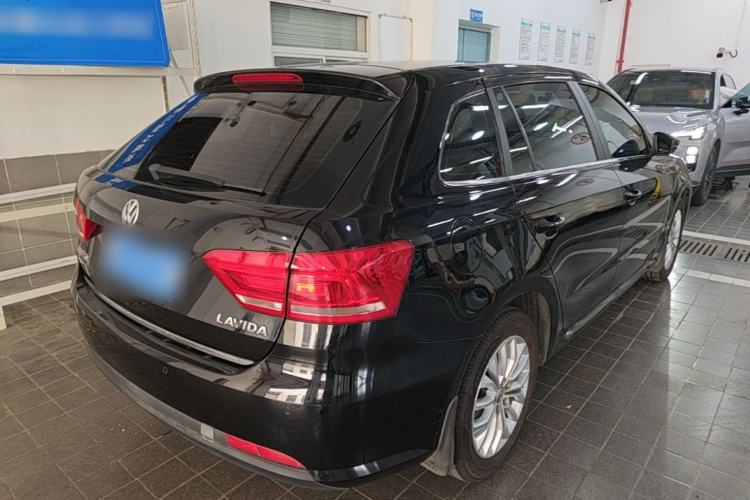 Used Volkswagen Gran Lavida 2013 1.6L Automatic Luxury Model Rear Right 45 Deg