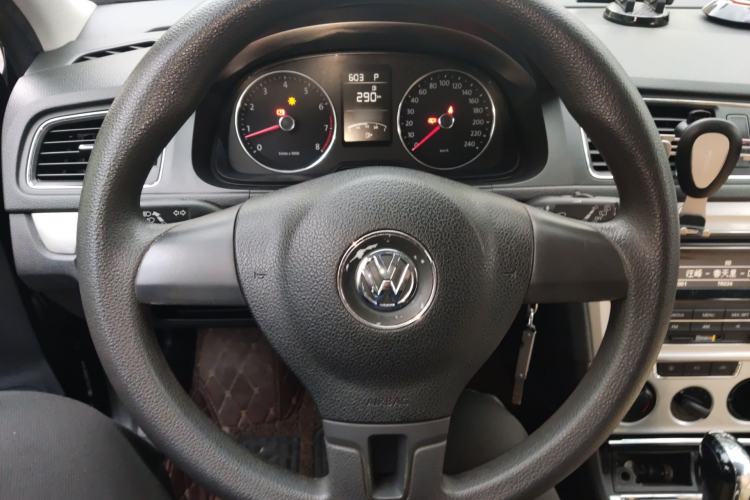Used Volkswagen Gran Lavida 2013 1.4 TSI Automatic Comfort Model Steering Wheel