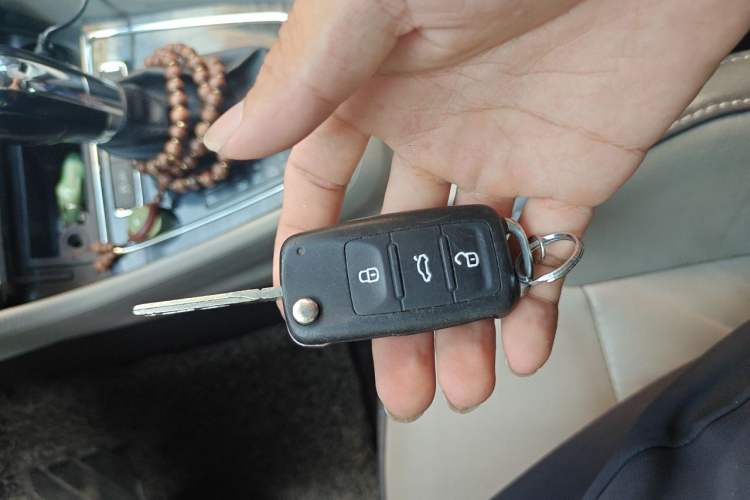 Used Volkswagen Gran Lavida 2013 1.6L Automatic Comfort Model Vehicle Key