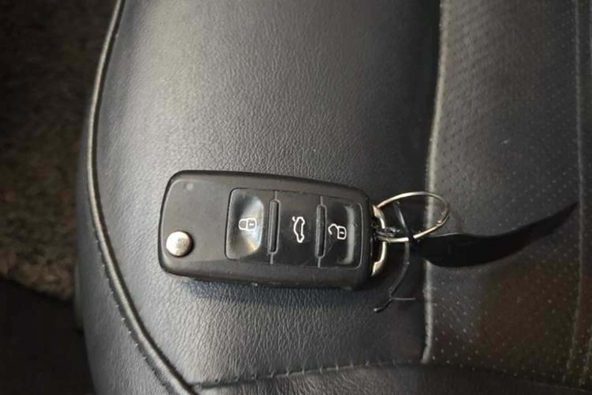 Used Volkswagen Gran Lavida 2013 1.6L Automatic Luxury Model Vehicle Key