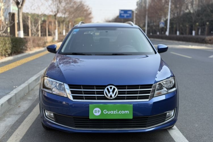 Used Volkswagen Gran Lavida 2013 1.6L Automatic Comfort Model Exterior 2