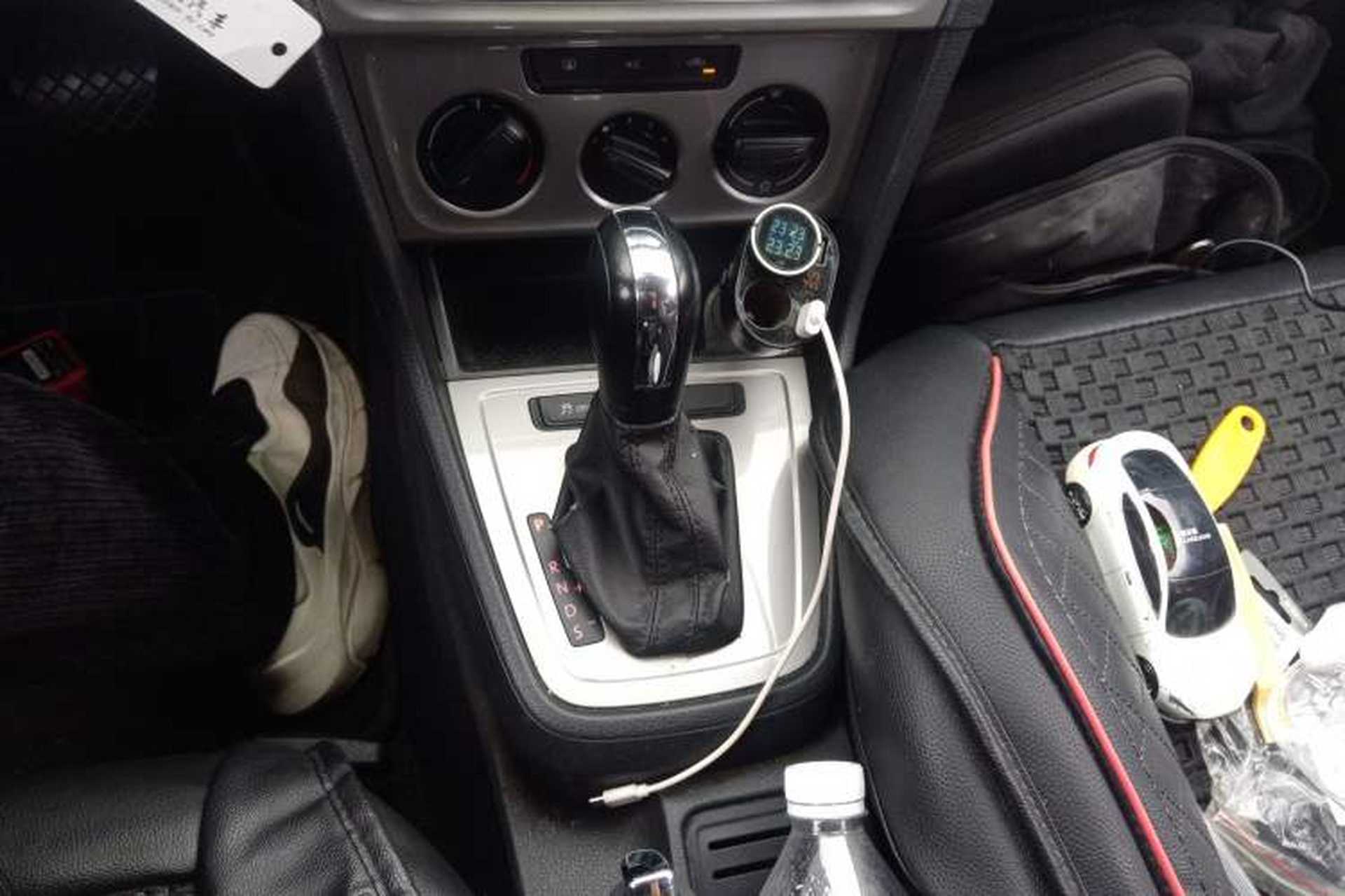 Used Volkswagen Gran Lavida 2013 1.6L Automatic Fashion Model Gear Lever