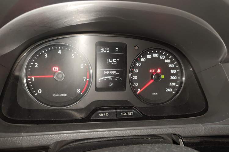 Used Volkswagen Gran Lavida 2013 1.6L Automatic Comfort Model Instrument Cluster