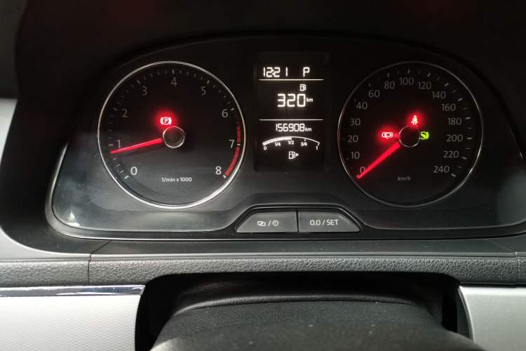 Used Volkswagen Gran Lavida 2013 1.6L Automatic Comfort Model Instrument Cluster