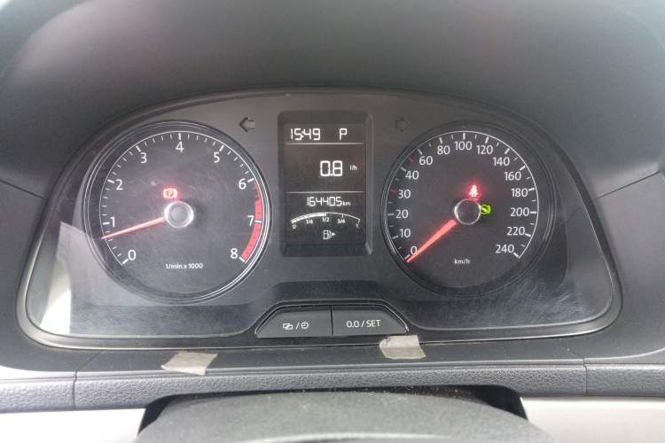 Used Volkswagen Gran Lavida 2013 1.6L Automatic Fashion Model Instrument Cluster