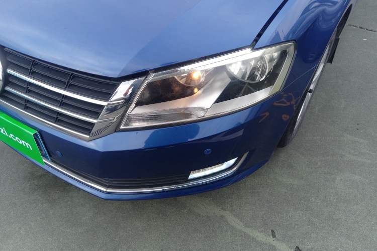 Used Volkswagen Gran Lavida 2013 1.6L Automatic Fashion Model Left Front Headlight