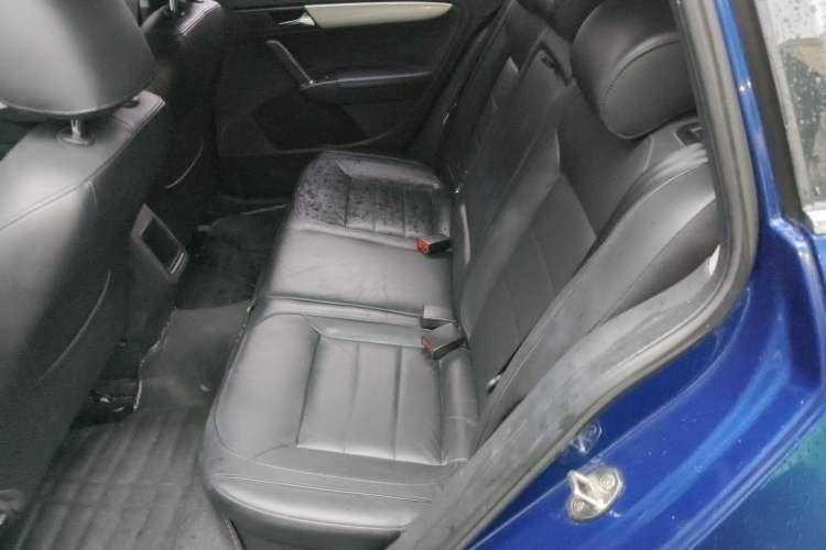 Used Volkswagen Gran Lavida 2013 1.4 TSI Manual Comfort Model Left Rear Seat