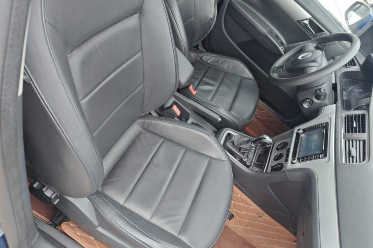 Used Volkswagen Gran Lavida 2013 1.4 TSI Automatic Comfort Model Right Front Seat