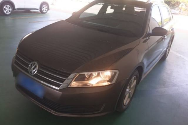 Używany Volkswagen Gran Lavida 2013 1.6L Automatic Fashion Model