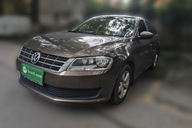 Used Volkswagen Gran Lavida 2013 1.6L Automatic Fashion Model