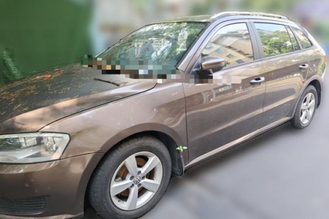 Used Volkswagen Gran Lavida 2013 1.6L Automatic Fashion Model