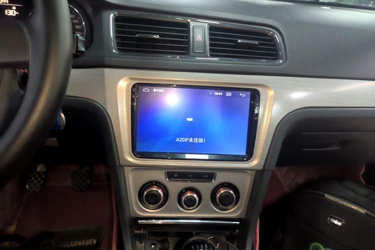 Used Volkswagen Gran Lavida 2013 1.6L Manual Comfort Model Audio And AC Panel