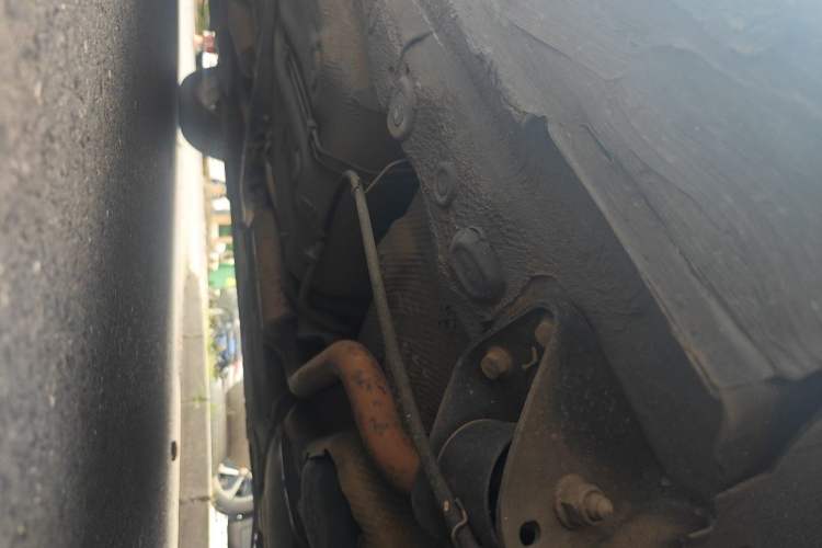 Used Volkswagen Gran Lavida 2013 1.6L Automatic Comfort Model Chassis Rear Left