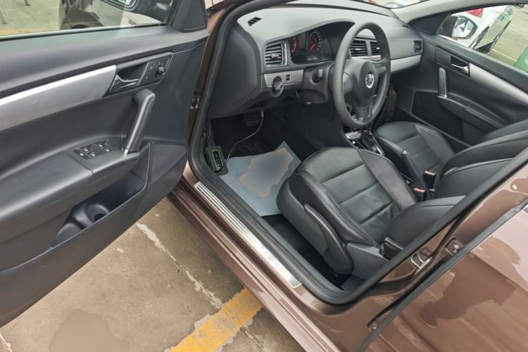Used Volkswagen Gran Lavida 2013 1.4 TSI Automatic Comfort Model Driver Seat