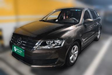 Used Volkswagen Gran Lavida 2013 1.6L Manual Fashion Model