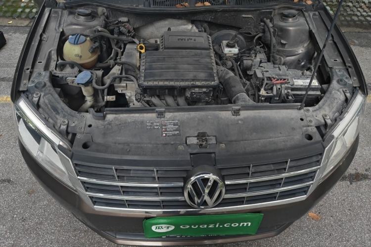 Used Volkswagen Gran Lavida 2013 1.6L Automatic Fashion Model Engine Bay