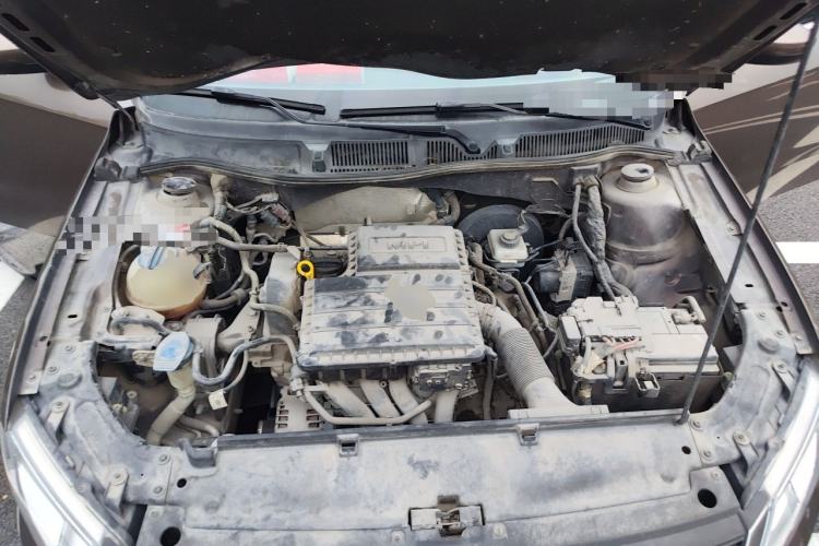 Used Volkswagen Gran Lavida 2013 1.6L Automatic Comfort Model Engine Bay
