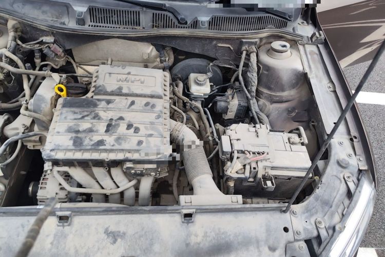 Used Volkswagen Gran Lavida 2013 1.6L Automatic Comfort Model Engine Bay Left