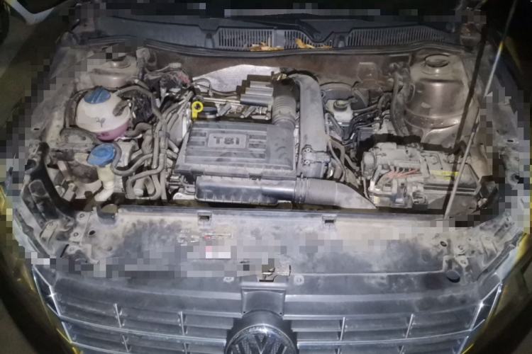 Used Volkswagen Gran Lavida 2013 1.4 TSI Manual Comfort Model Engine Bay