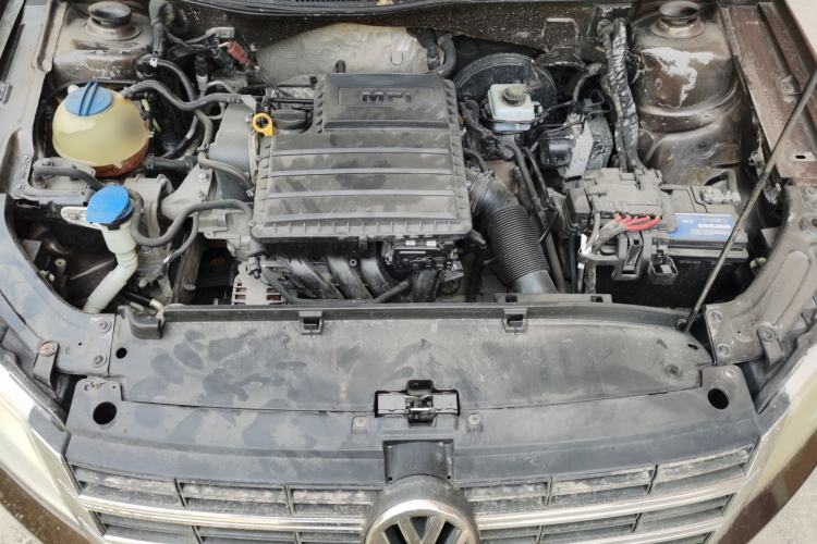 Used Volkswagen Gran Lavida 2013 1.6L Automatic Fashion Model Engine Bay