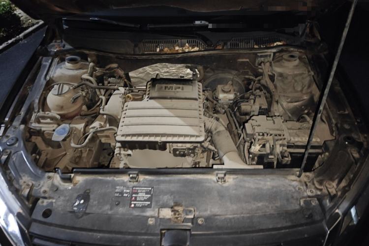 Used Volkswagen Gran Lavida 2013 1.6L Automatic Fashion Model Engine Bay