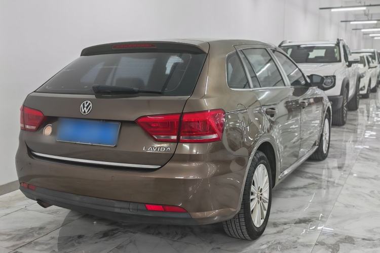 Used Volkswagen Gran Lavida 2013 1.6L Automatic Comfort Model Exterior 1