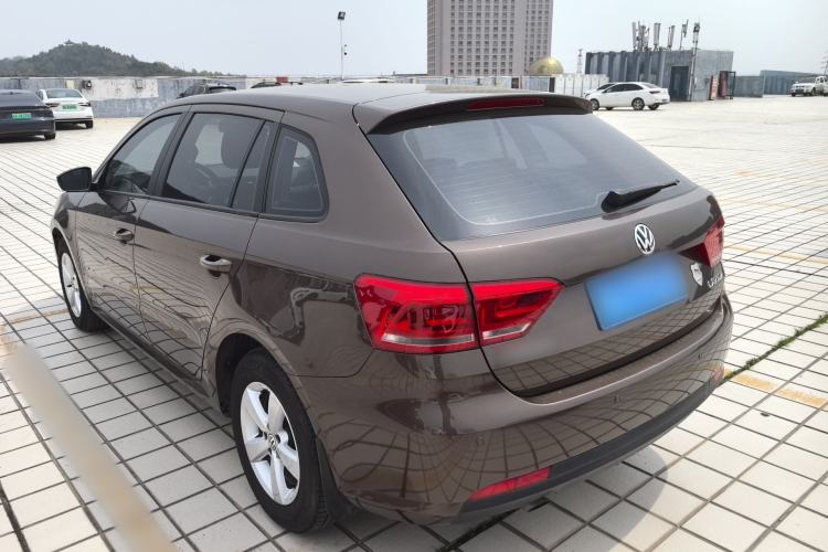 Used Volkswagen Gran Lavida 2013 1.6L Automatic Fashion Model Exterior 2