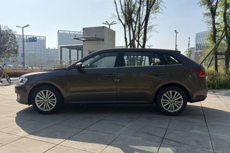Used Volkswagen Gran Lavida 2013 1.6L Automatic Comfort Model Exterior 3