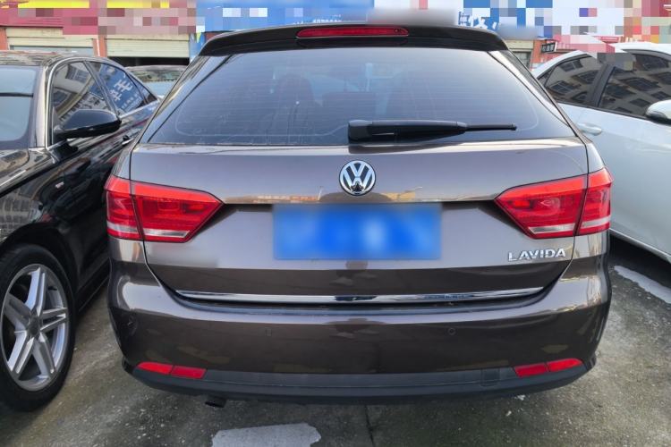 Used Volkswagen Gran Lavida 2013 1.6L Manual Comfort Model Exterior 4