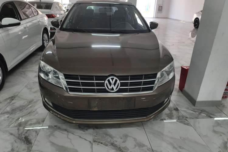 Used Volkswagen Gran Lavida 2013 1.6L Automatic Comfort Model Exterior 4